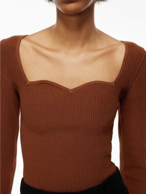 Babaton Sweetheart Neck sculpt Top - Brown